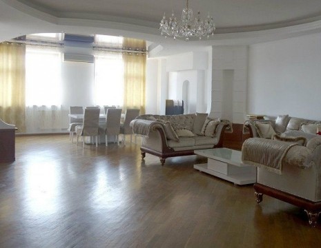 Квартира 260м в 2-х уровнях Шевченковский р-н. Київ