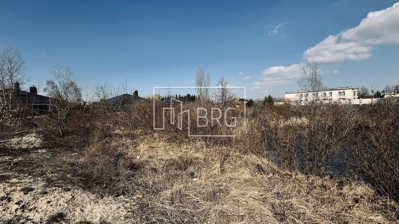 Земельный участок 44 сотки КГ Нефтяник с выходом на Козинку. Київська обл