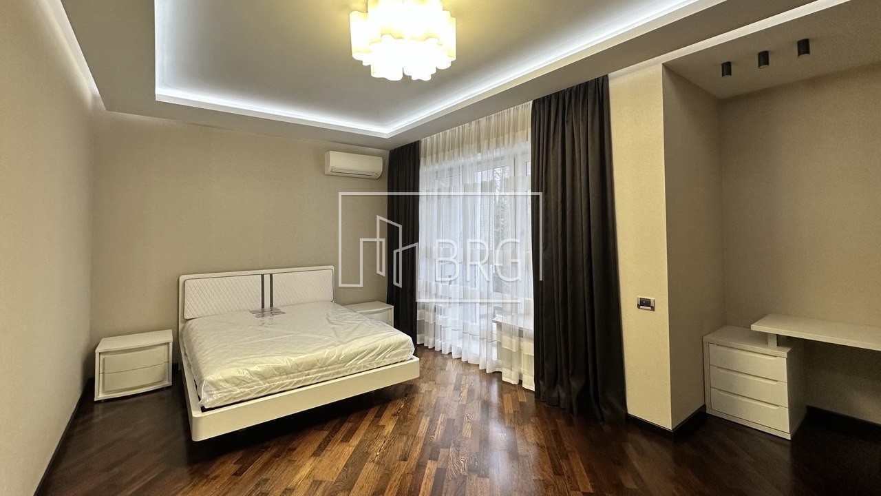 Дом 500м в КГ Днипрова хвыля Дамба. Киевская обл