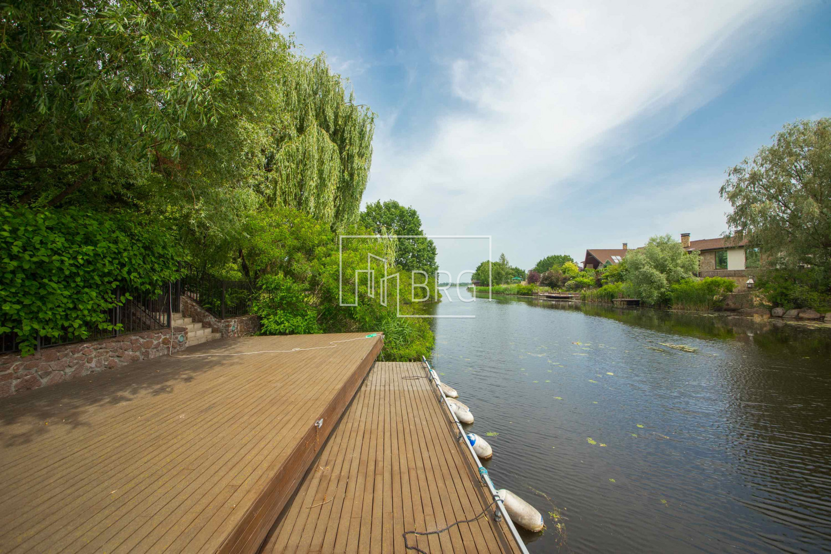 House 1079m Dam beginning with access to the Dnieper. Kiev region