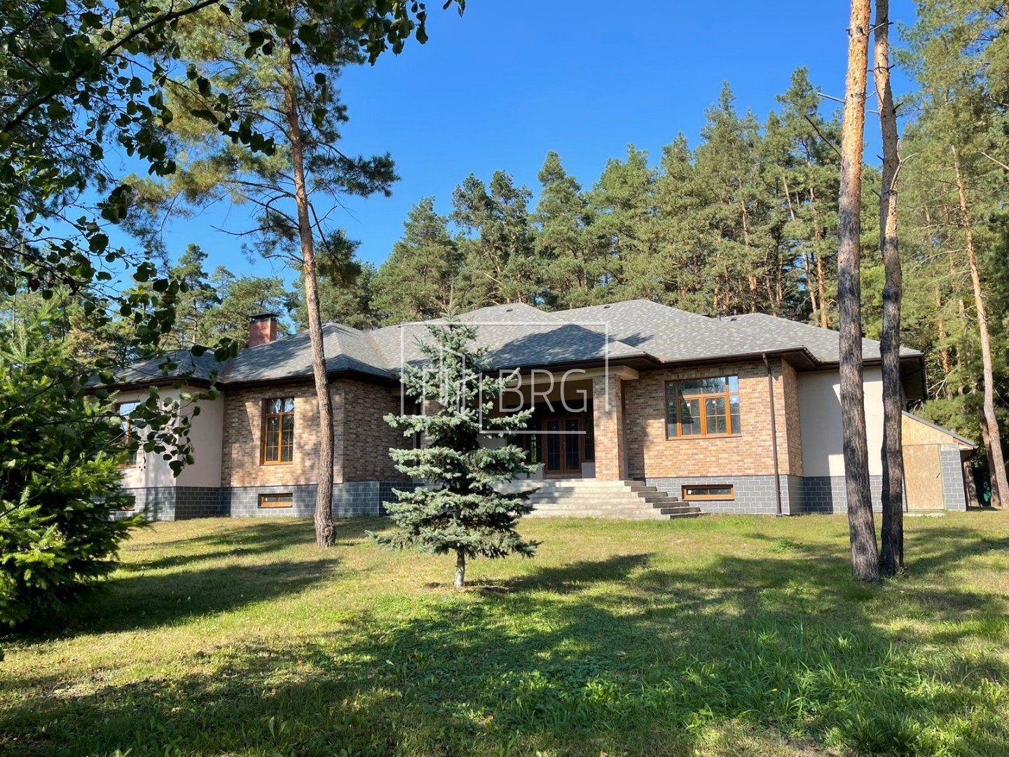 Дом 350м 130 соток с выходом на Стугну Таценки Конча-Заспа. Київська обл