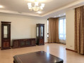 Rent 4-room apartment 200m Pecherskiy district. Kiev