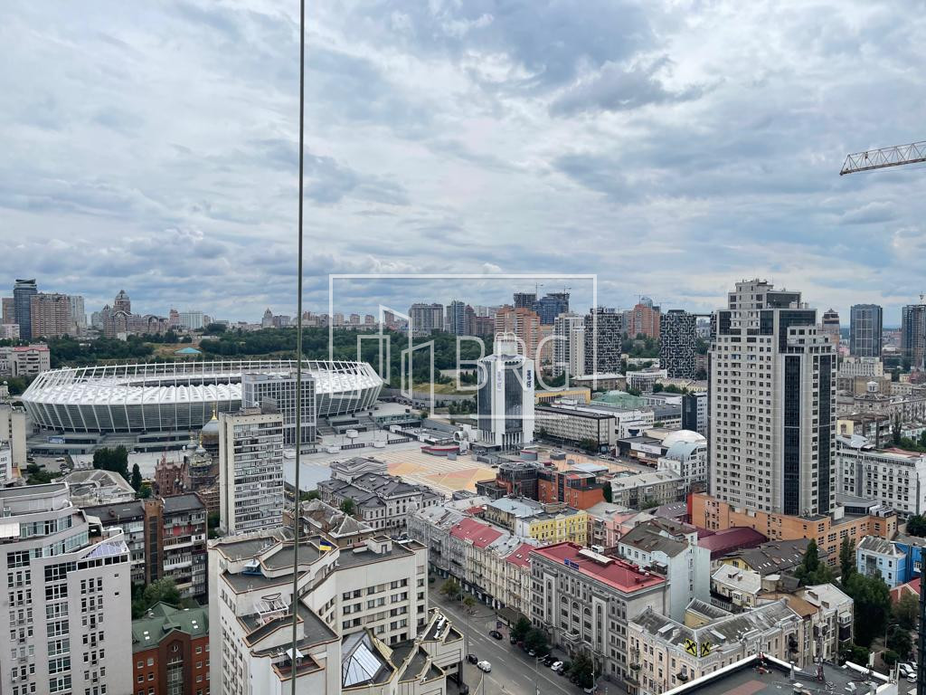 Квартира 2- комнатная с видом на город ЖК Royal Tower. Киев