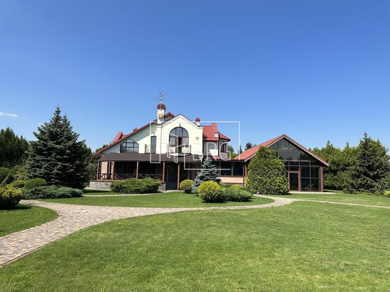 The house in Dniproprov KG Khvylya 578m with access to the Dnieper. Kiev region