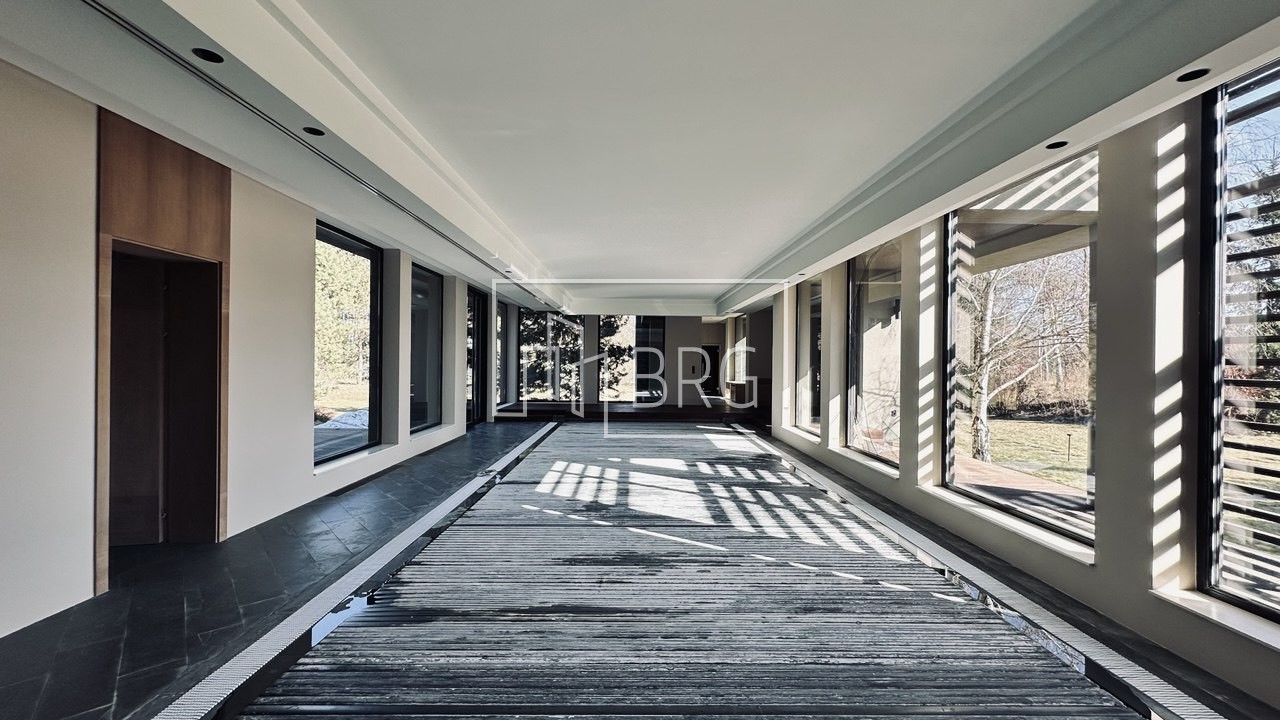 Дом 1100м с выходом на р.Стугну Таценки. Київська обл