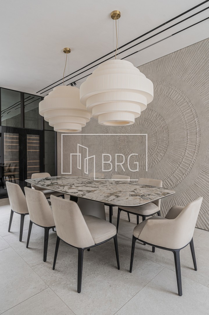 Дом 305м с бассейном Плюты Конча-Заспа. Киевская обл