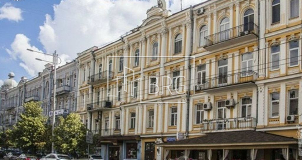 5-и комнатная квартира в центре Киева на Жилянской. Киев