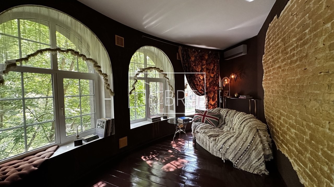 House 900m Victorian style Hodoseevka. Kiev region