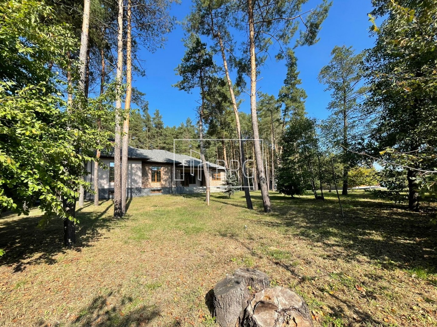 Дом 350м 130 соток с выходом на Стугну Таценки Конча-Заспа. Київська обл