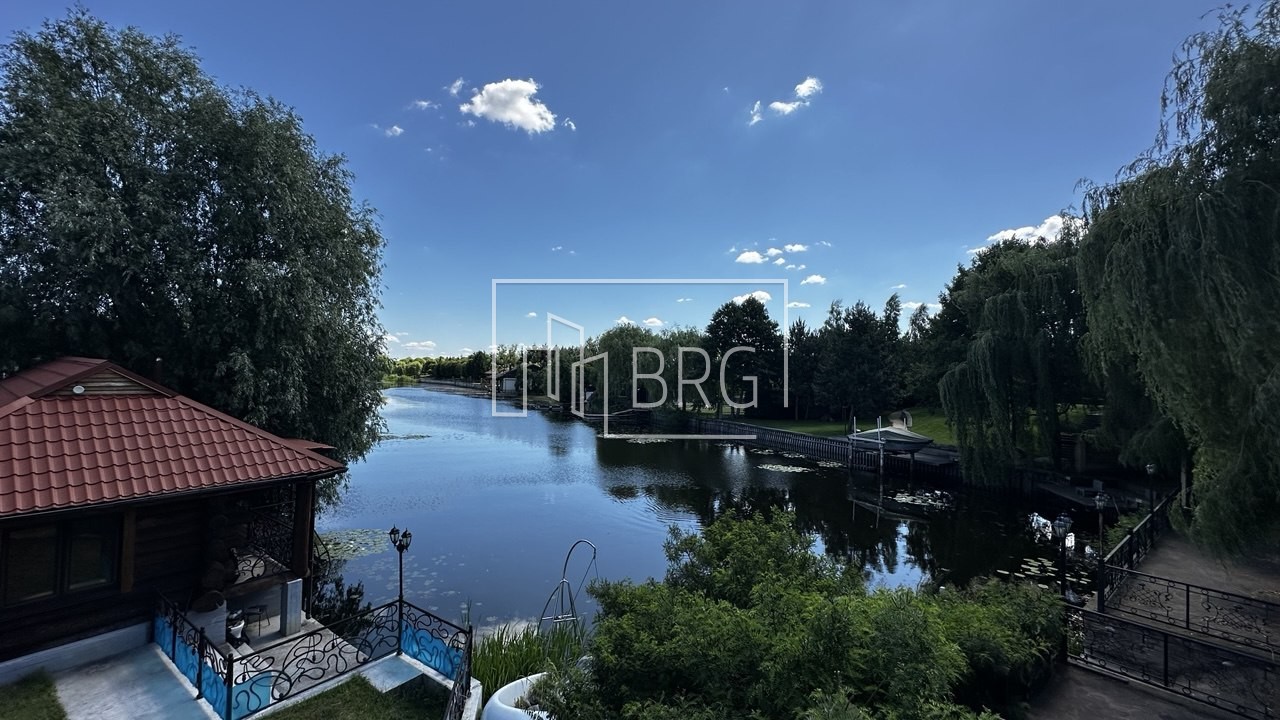 House KG Dniprov Hvylya 815m with access to the Dnieper. Kiev region