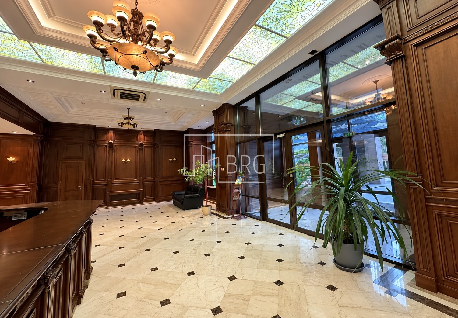 Продажа 3-х комнатной квартиры 190м возле Мариинского парка. Киев