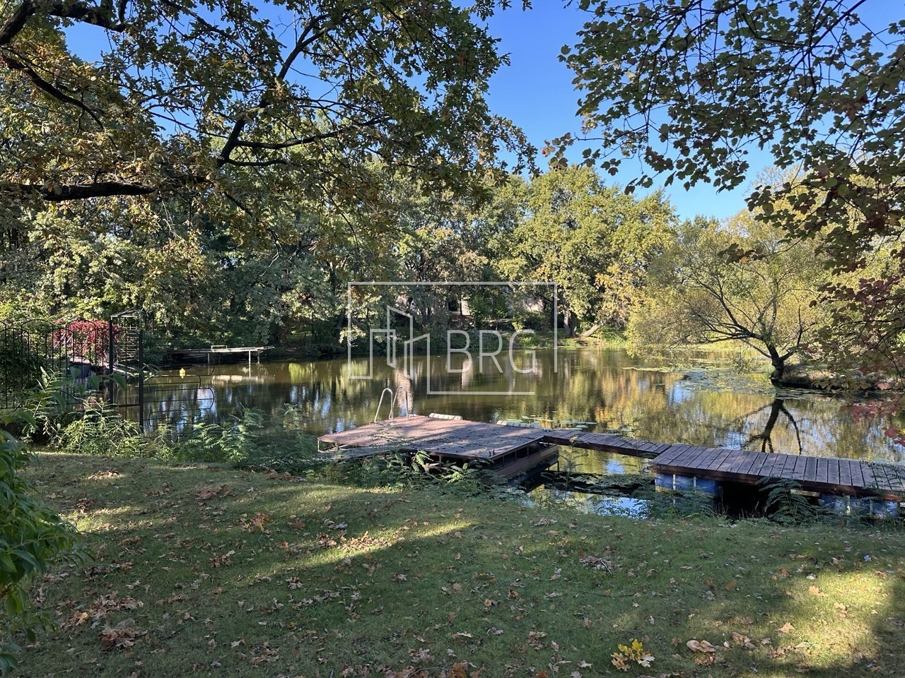 Дом 540м КГ Клим 60 соток с выходом на Днепр Дамба. Київська обл