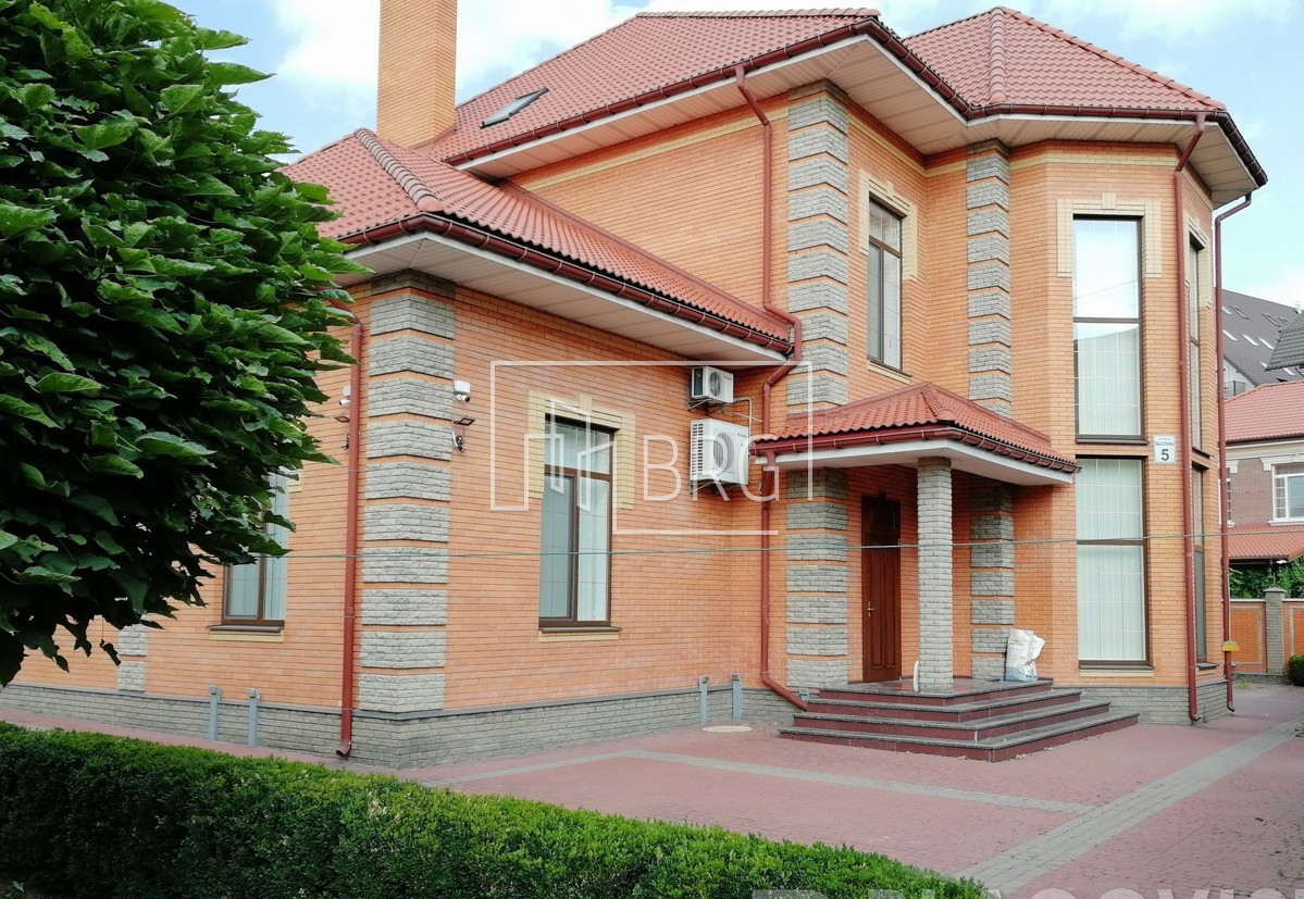 Дом 615м с зоной барбекю Киев Голосеевский р-н. Киев