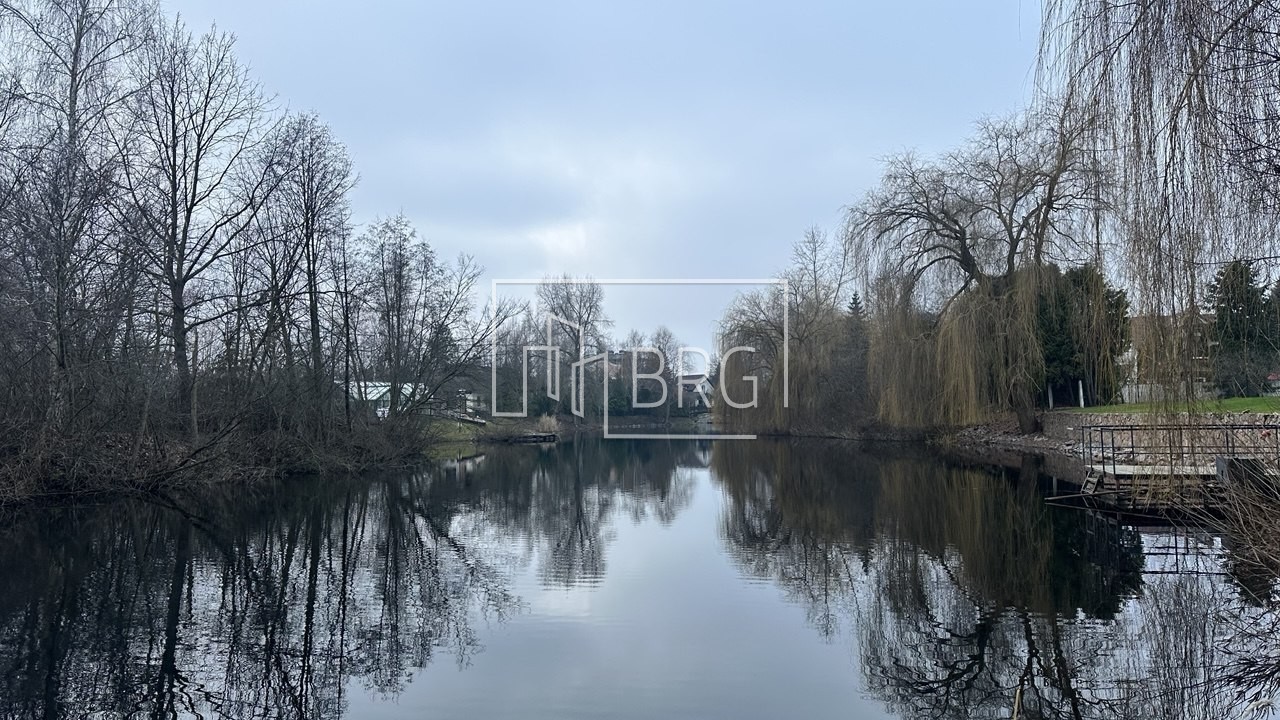 Дом 350м КГ Мистецтво с выходом к озеру. Київська обл