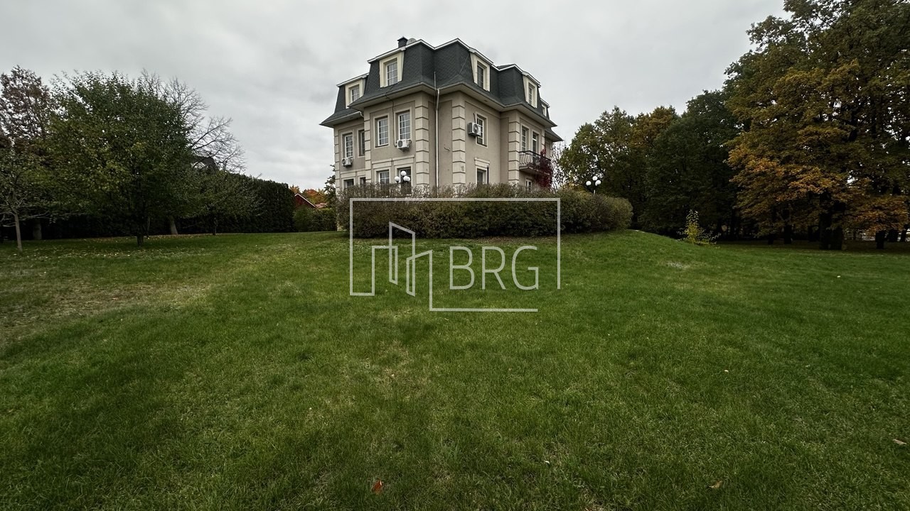 Дом 540м КГ Клим 60 соток с выходом на Днепр Дамба. Київська обл