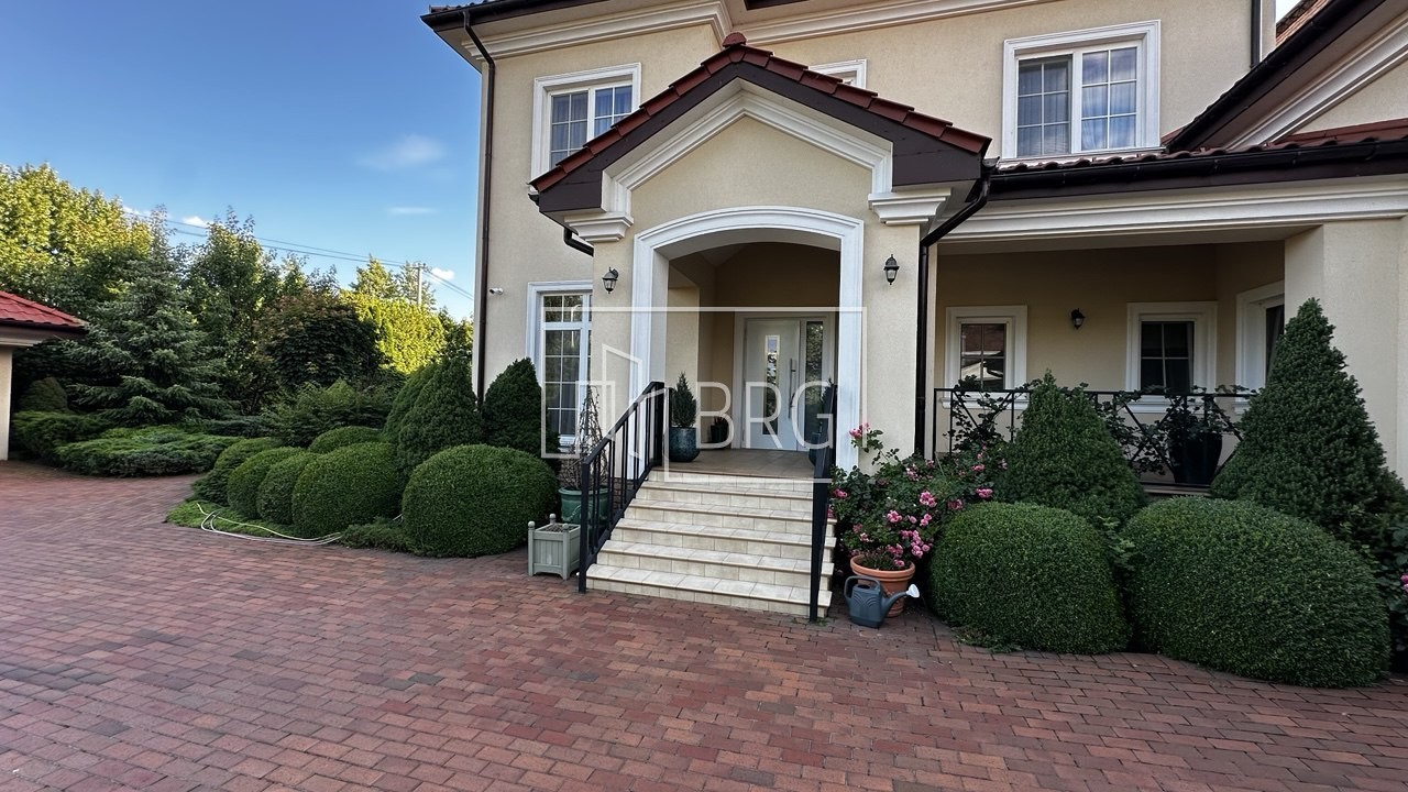 Дом 570м с выходом на Козинку Плюты. Київська обл