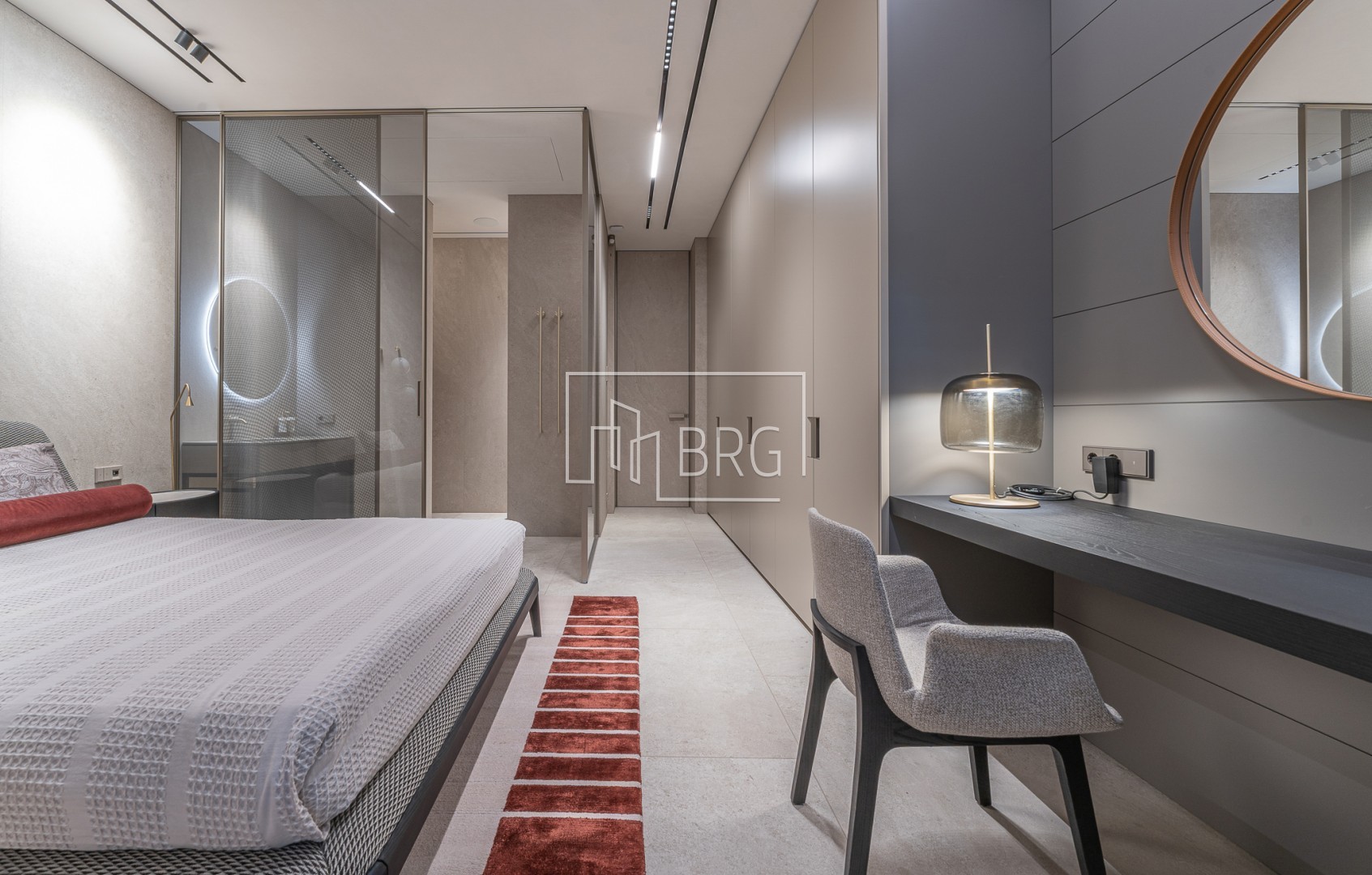 Дом 305м с бассейном Плюты Конча-Заспа. Киевская обл