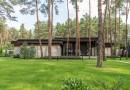 Новый современный дом в сосновом лесу коттеджный городок. Київська обл