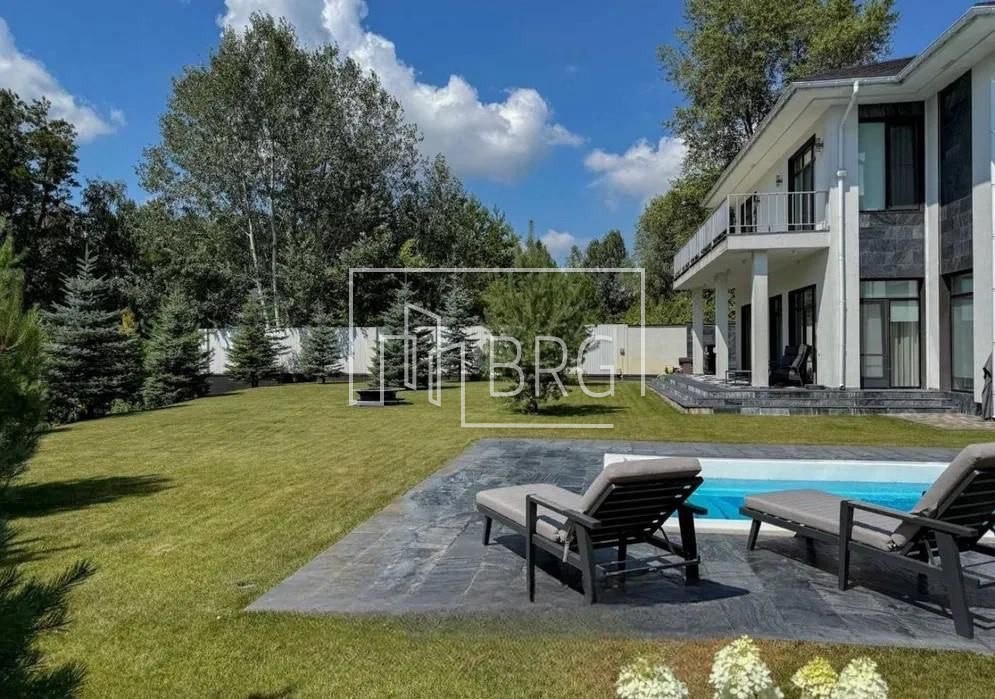 Новый дом с бассейном 360м КГ Монтана вилладж Козин. Киевская обл