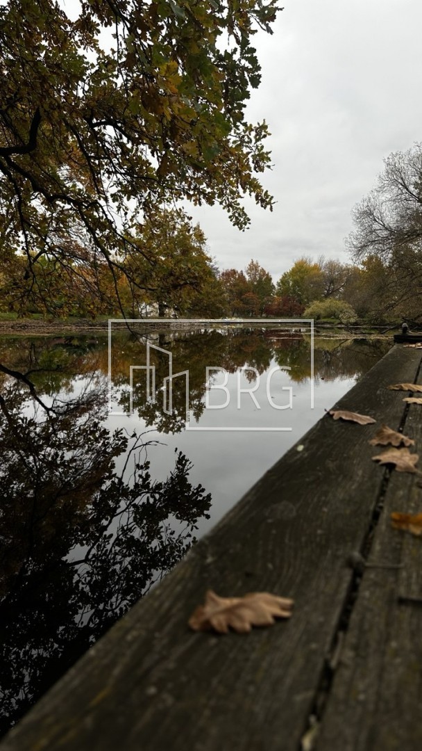 Дом 540м КГ Клим 60 соток с выходом на Днепр Дамба. Київська обл