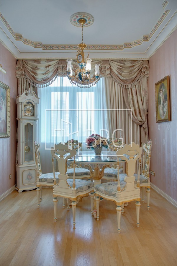 Продажа 4-х комнатной видовой квартиры. Киев