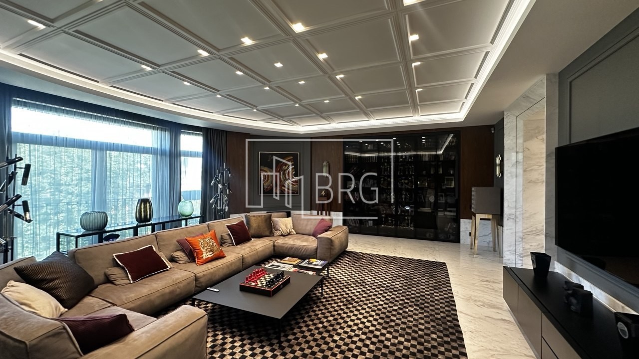 Апартаменты 324м с террасой ЖК Renaissance Residence Печерск. Київ