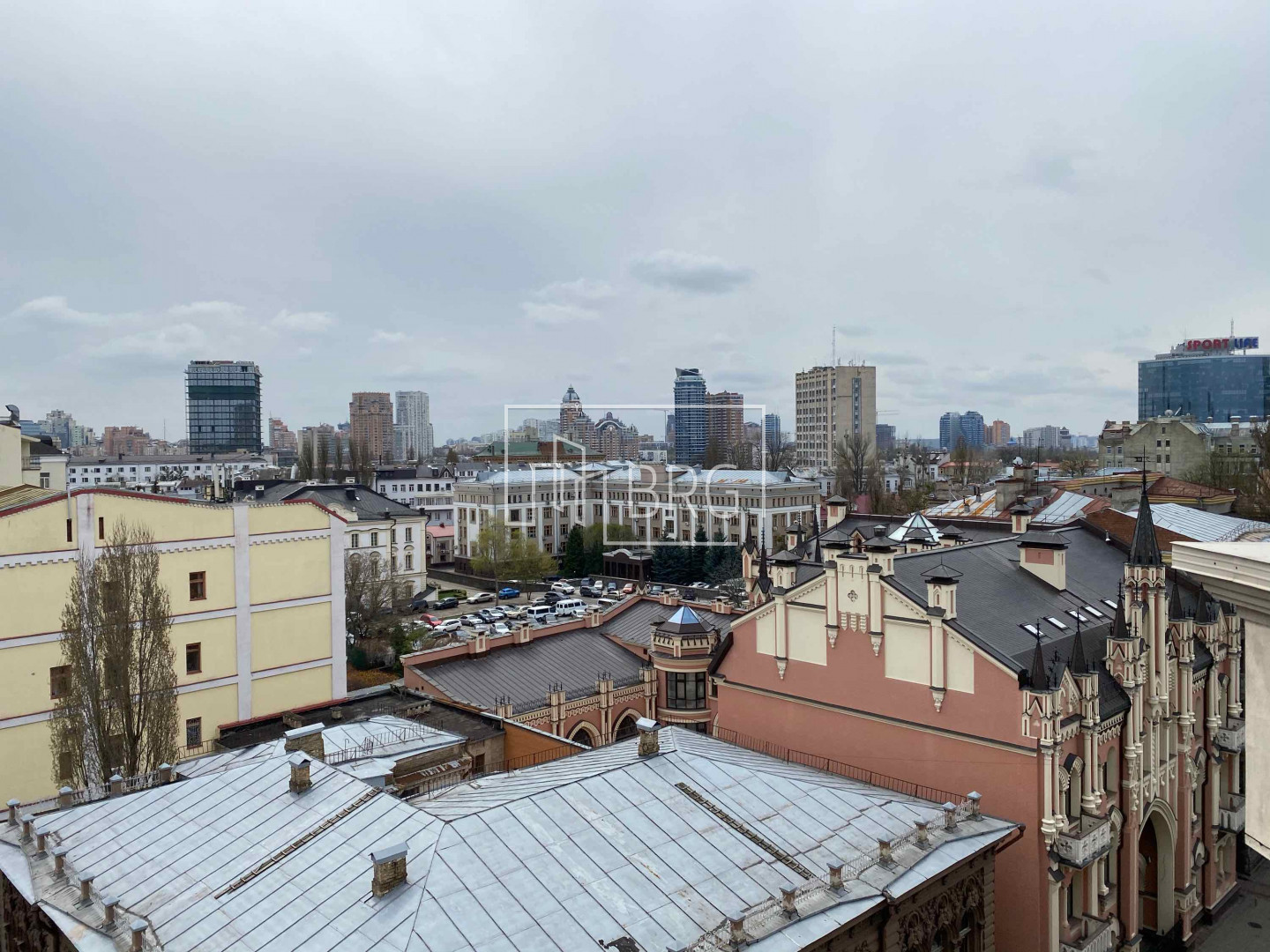 Аренда квартиры 4 комнаты с видом на город Печерск центр. Kiev