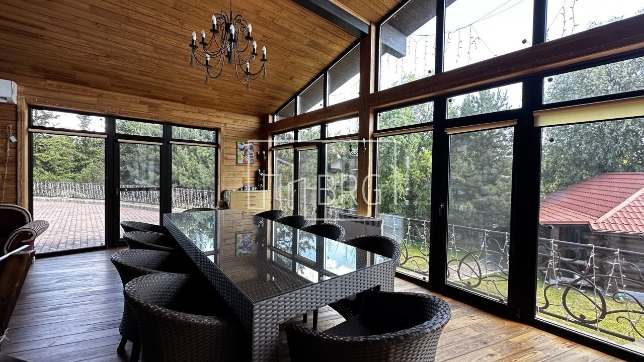 House KG Dniprov Hvylya 815m with access to the Dnieper. Kiev region